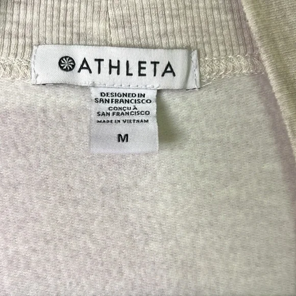 ATHLETA WRAP BLOUSE MEDIUM - Picture 3 of 7